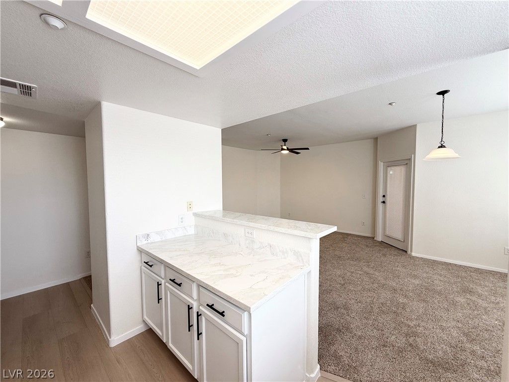 833 Aspen Peak Loop 922 — photo 2 of 24