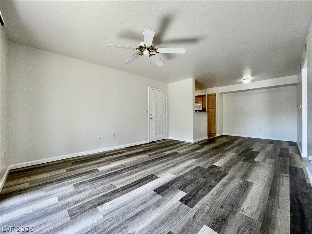 555 East Silverado Ranch Boulevard 1014 — photo 4 of 18