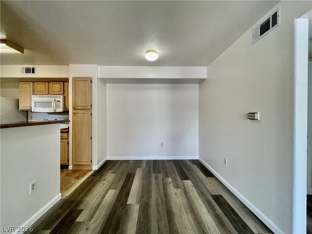 555 East Silverado Ranch Boulevard 1014 — photo 5 of 18