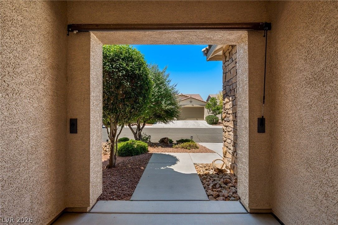 4340 La Romita Street — photo 2