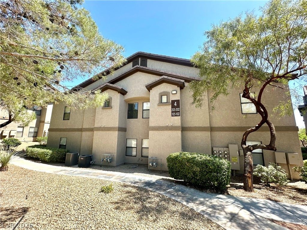 8250 North Grand Canyon Drive 2026 — photo 3