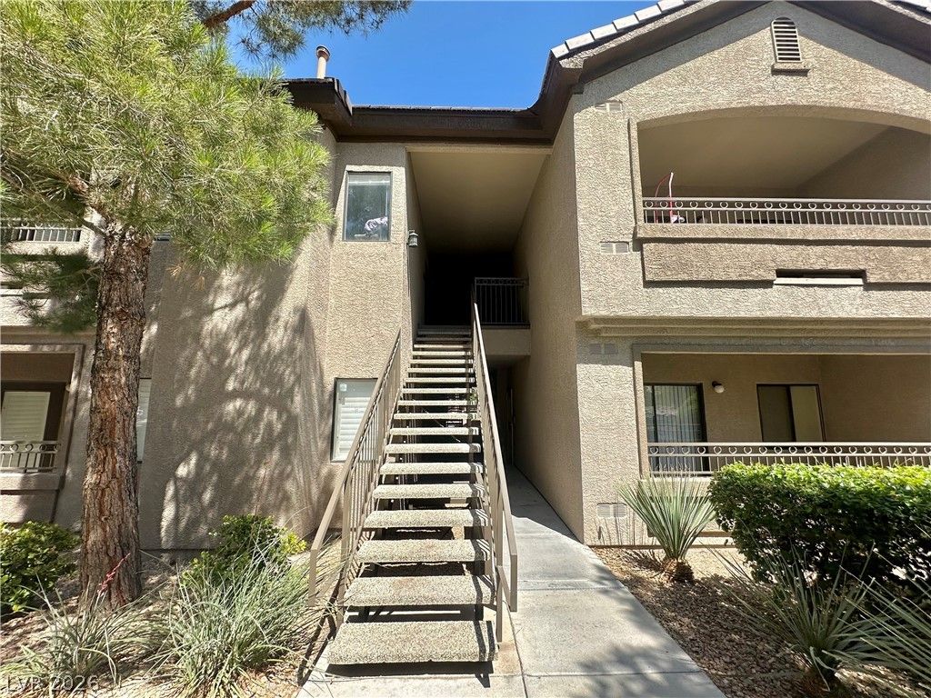 8250 North Grand Canyon Drive 2026 — photo 5