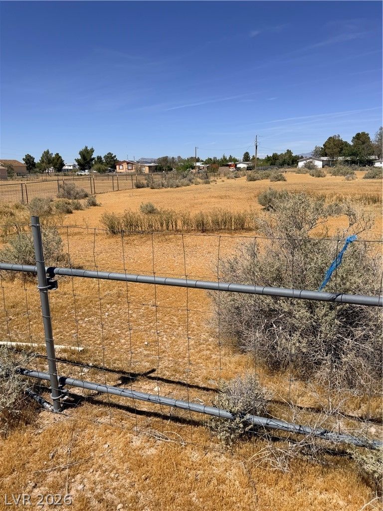 1580 Thousandaire Boulevard — photo 5 of 16