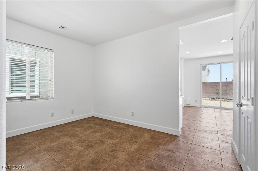 9840 Chief Sky Street — photo 5