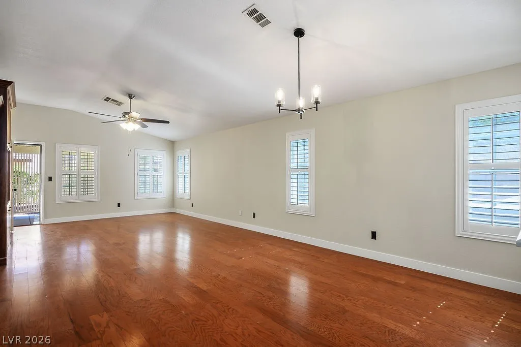 4824 Lawnwood Court — photo 4