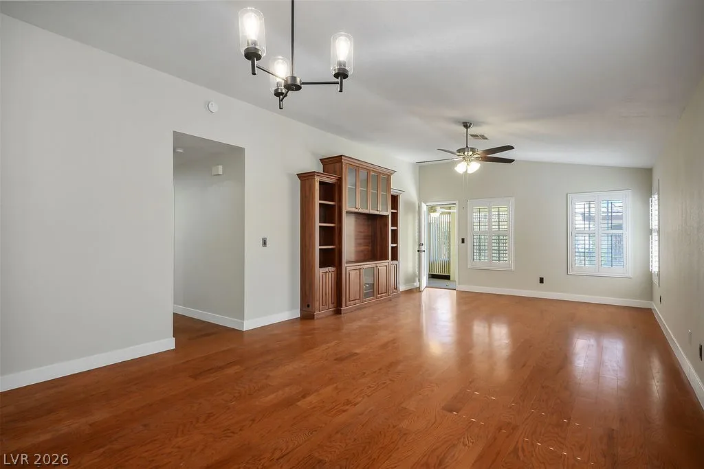 4824 Lawnwood Court — photo 5