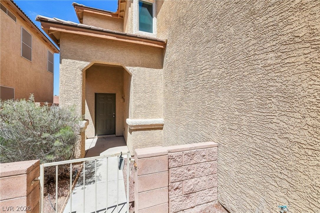 2641 La Mata Street — photo 2