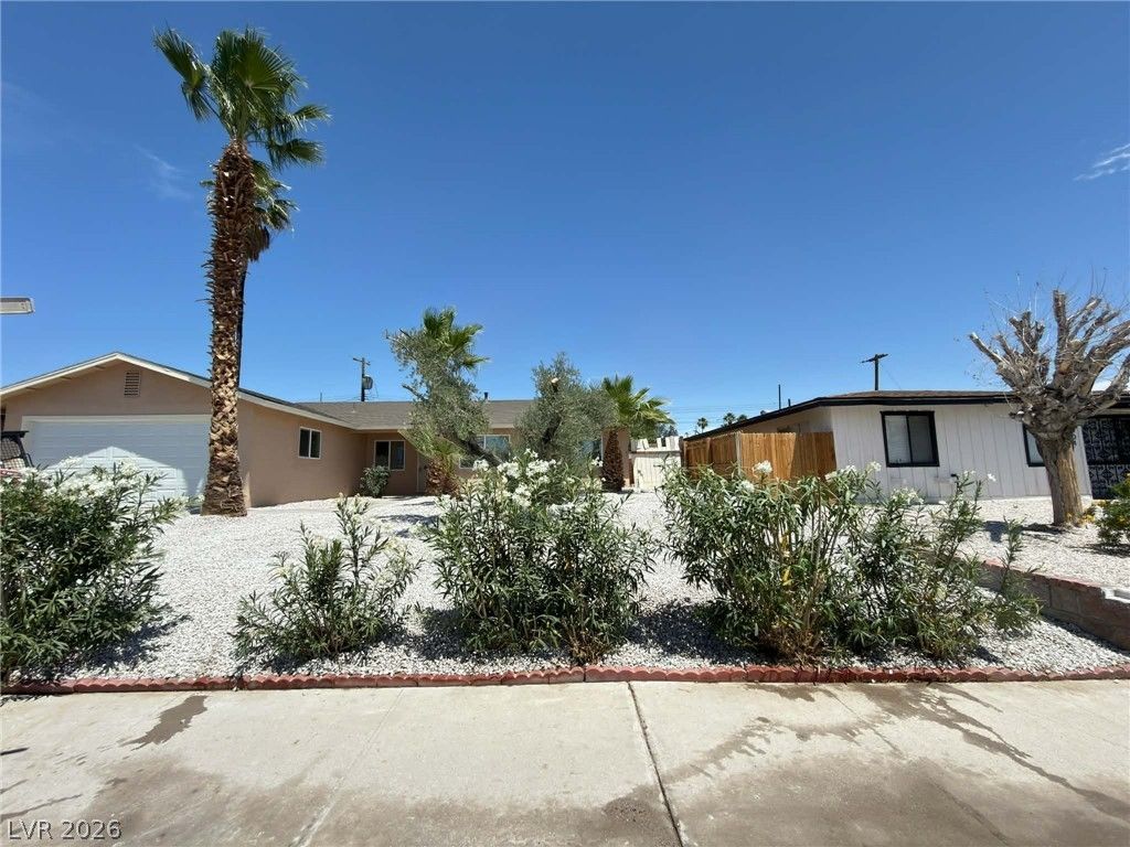 3608 West Bonanza Road — photo 1