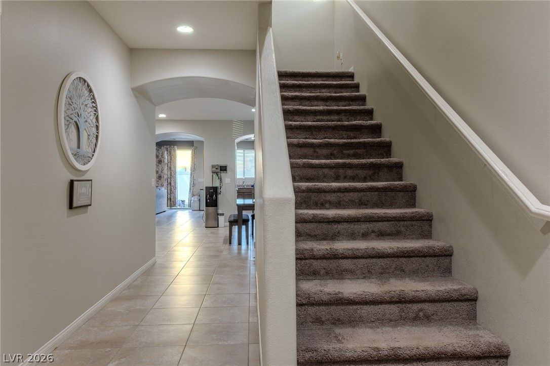 5336 mountain garland Lane — photo 4