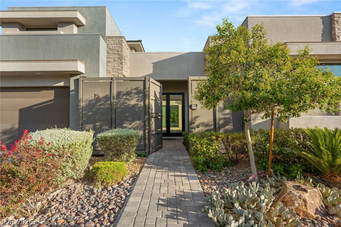 15 Gemstar Lane — photo 3