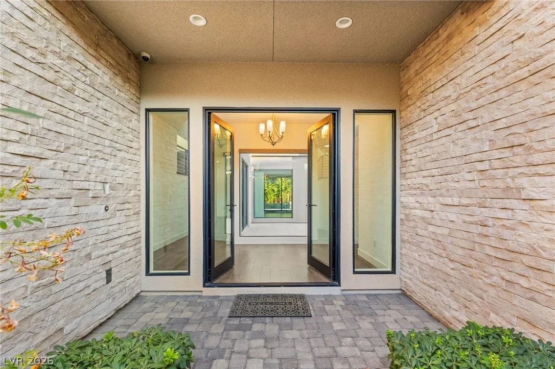 15 Gemstar Lane — photo 4