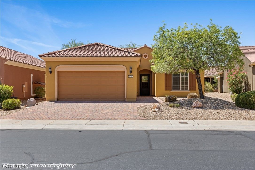 1260 Great Arch Avenue — photo 4 of 66