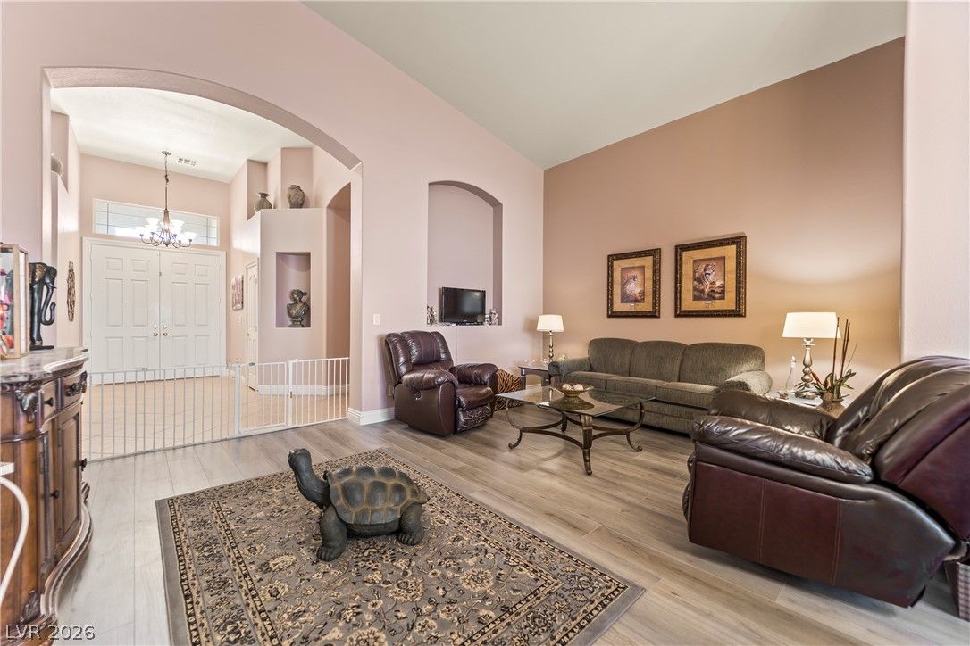 9662 Exquisite Plains Street — photo 5 of 41
