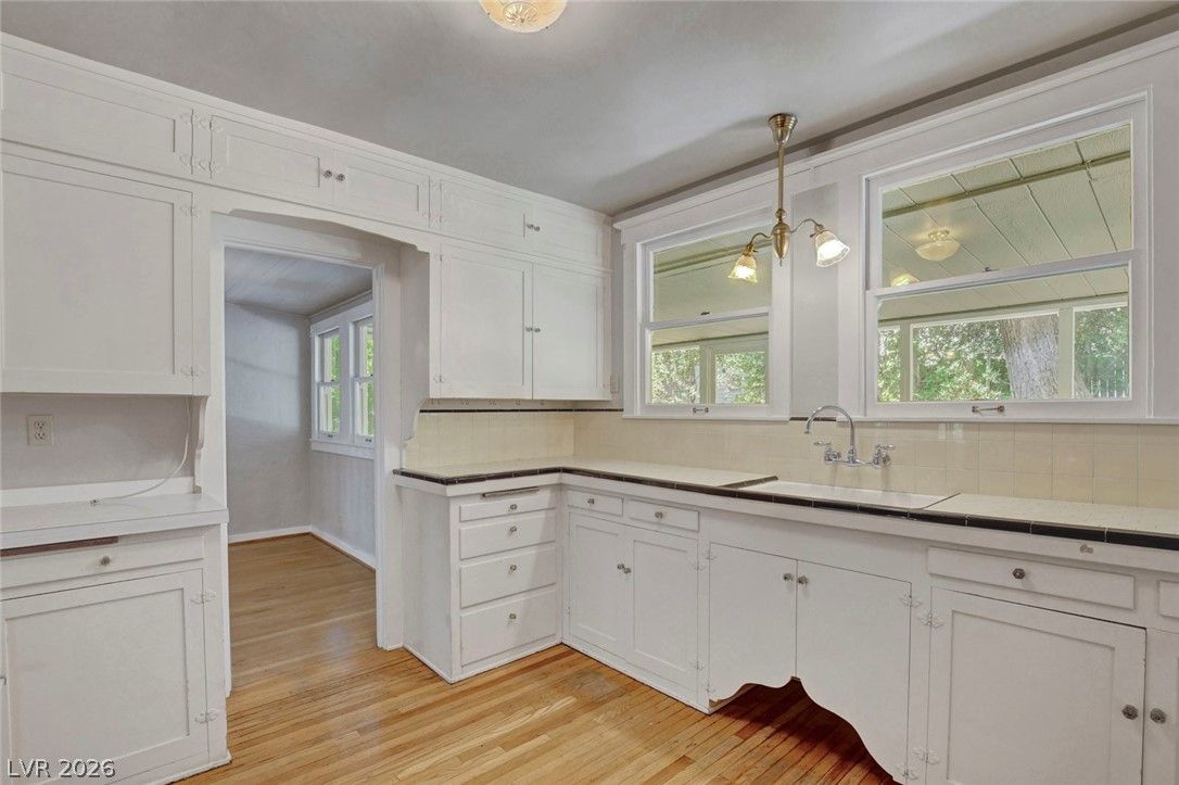 414 Ash Street — photo 2