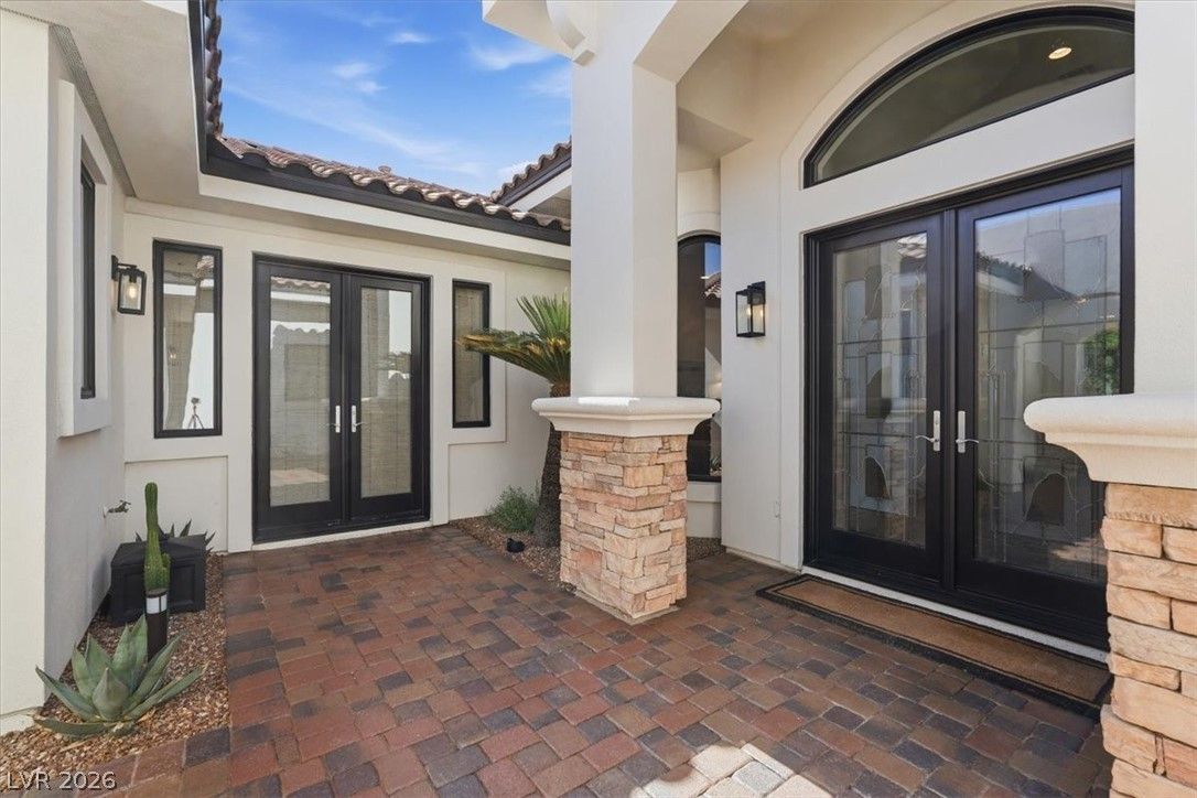 2257 Coral Ridge Avenue — photo 3