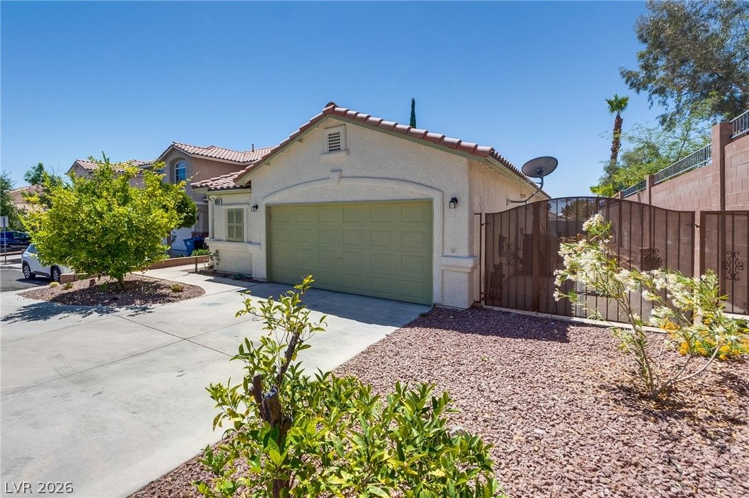10059 Floragold Court — photo 2