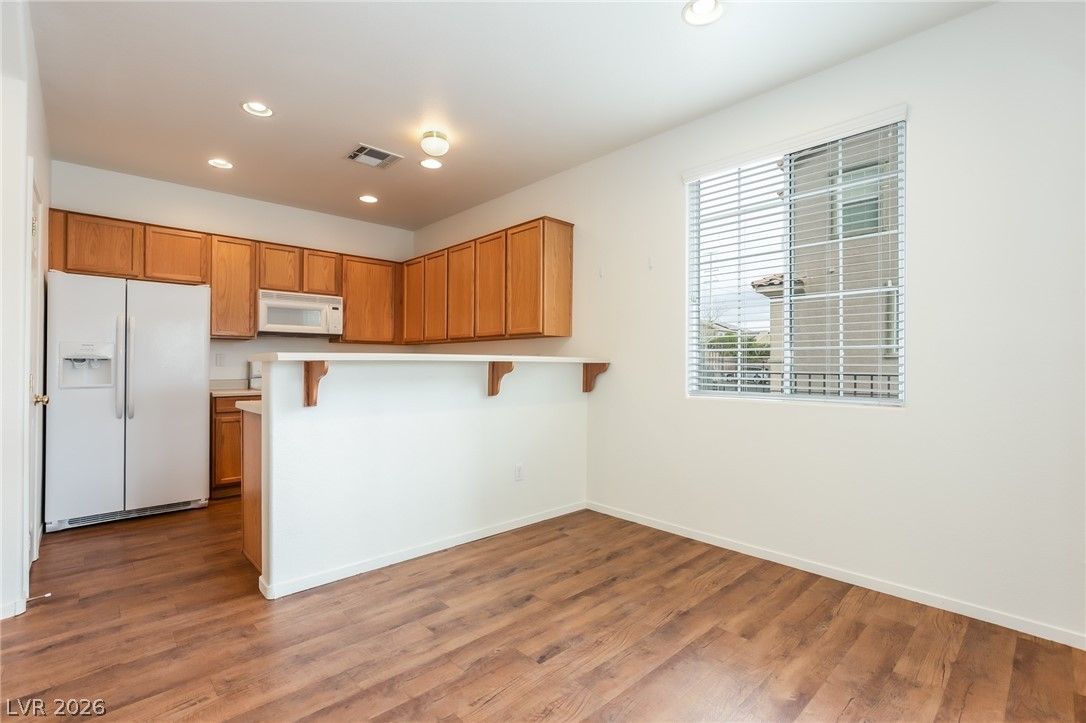4184 Swept Plains Street — photo 5 of 30