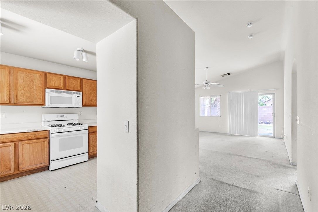 5683 Great Eagle Court — photo 2