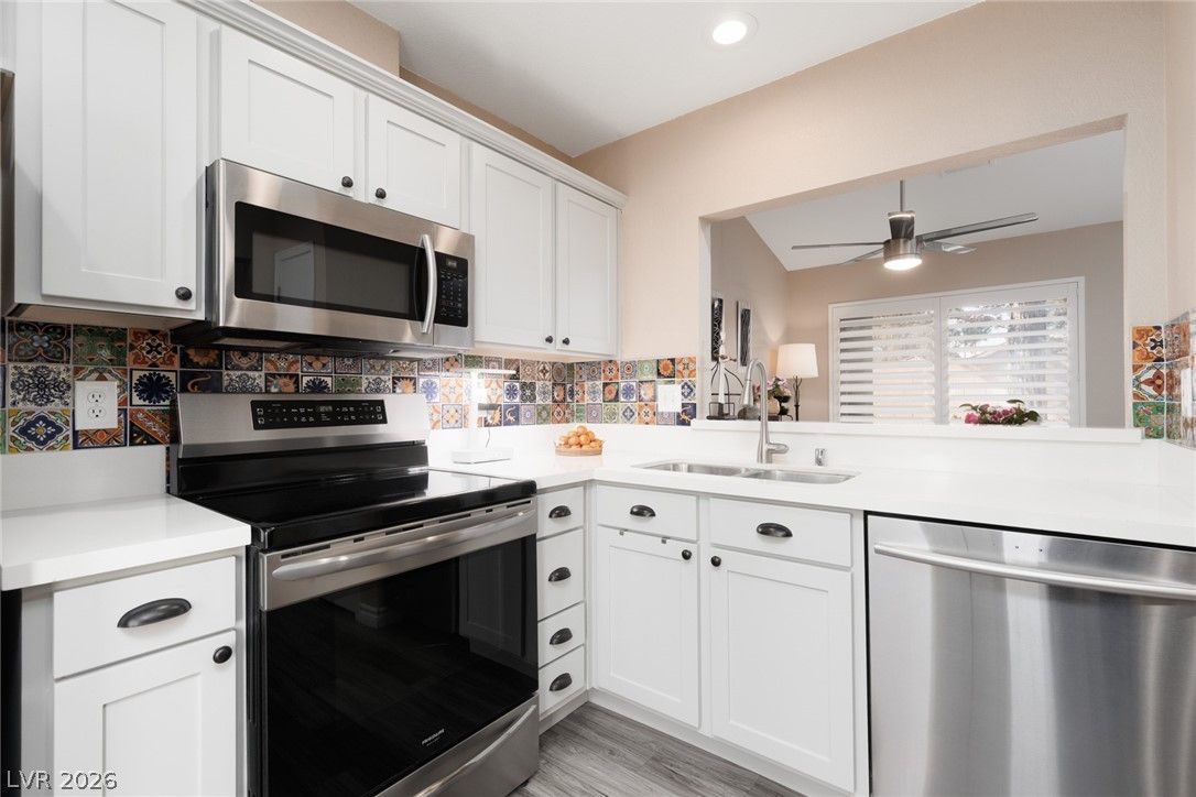 8529 Willowrich Drive — photo 4