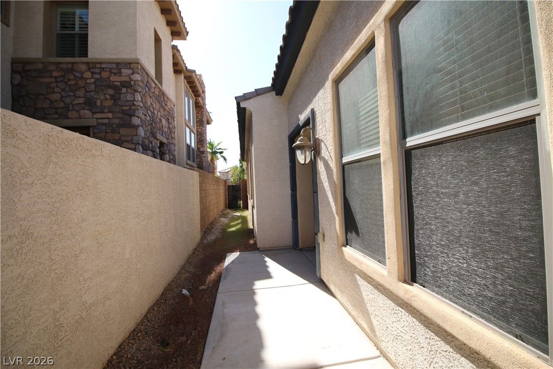 953 Via Stellato Street — photo 4