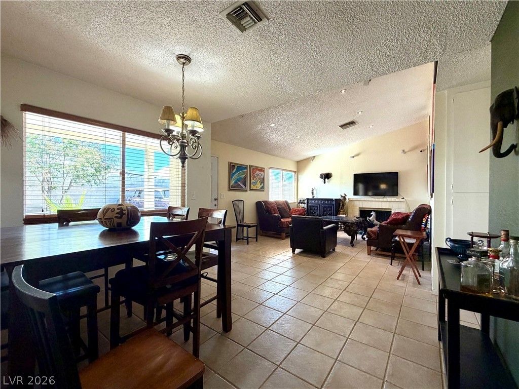 6752 Arroyo Avenue — photo 2 of 26