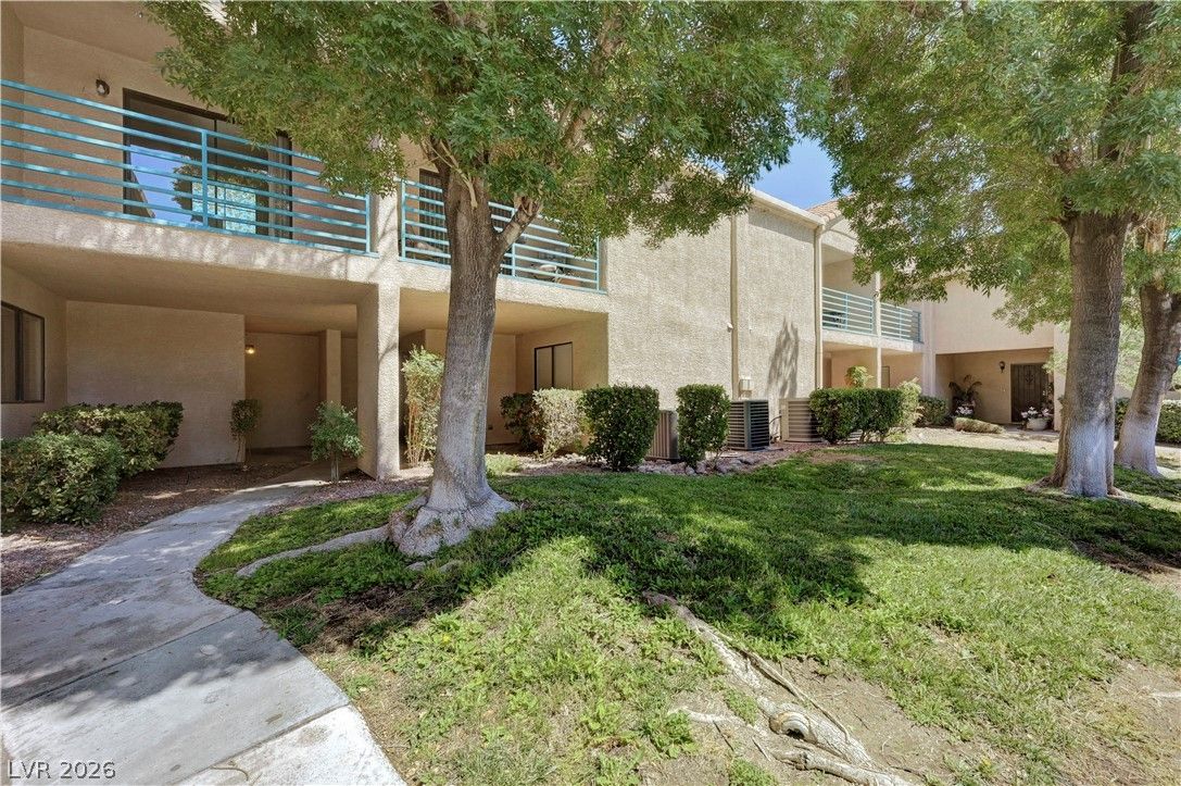 4420 Woodpine Drive 103 — photo 5