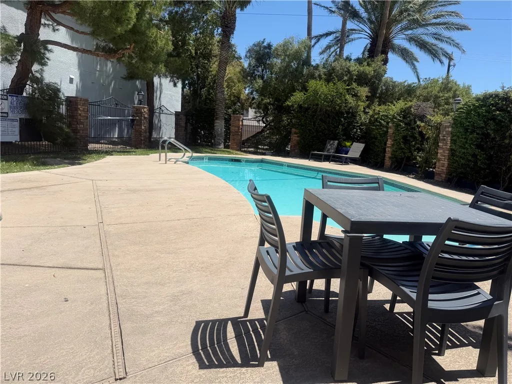 3135 South Mojave Road 218 — photo 3