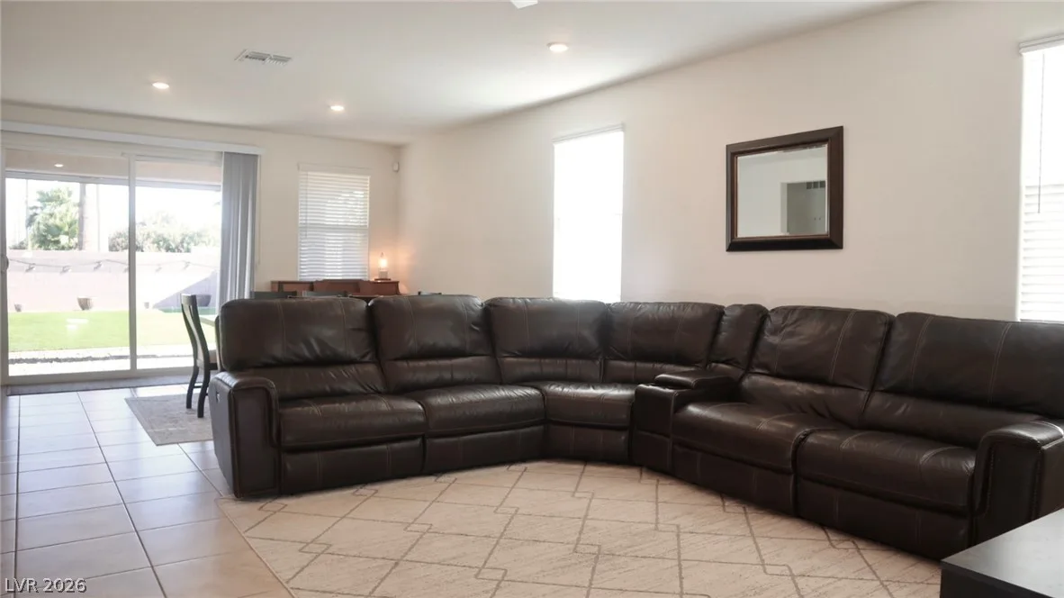 3081 Bluebell Bend Avenue — photo 4