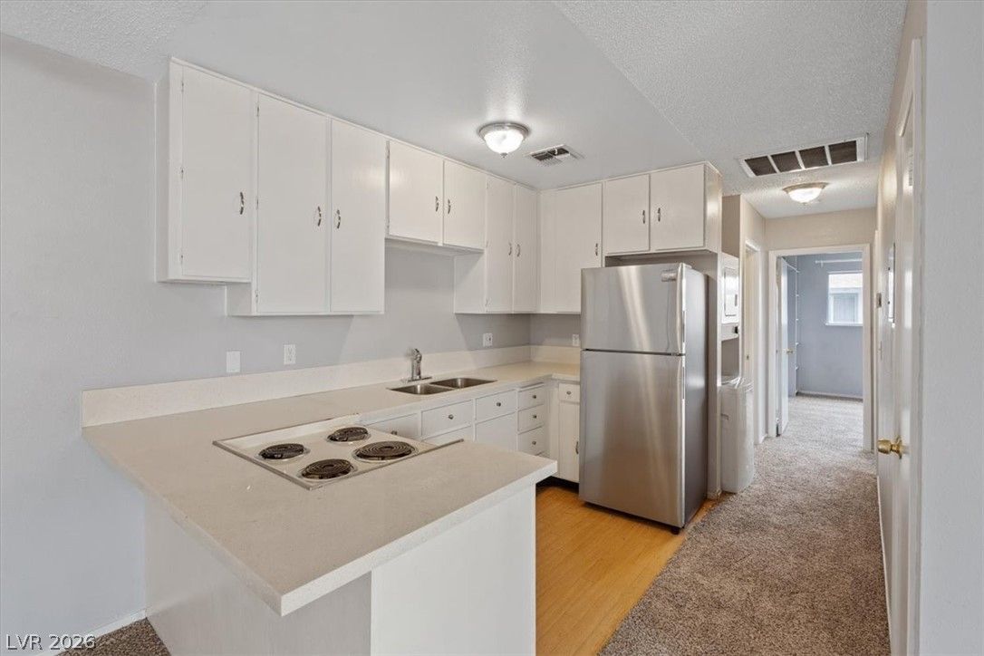 1417 Elizabeth Avenue 4 — photo 2