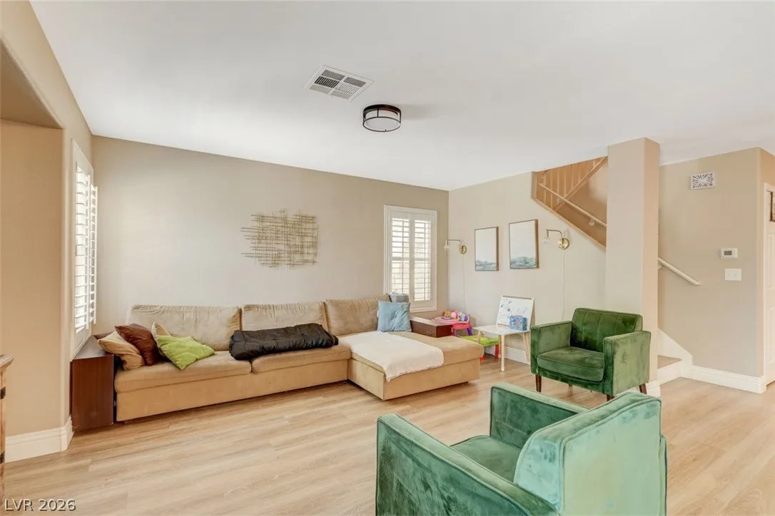 5543 Aleman Drive — photo 5
