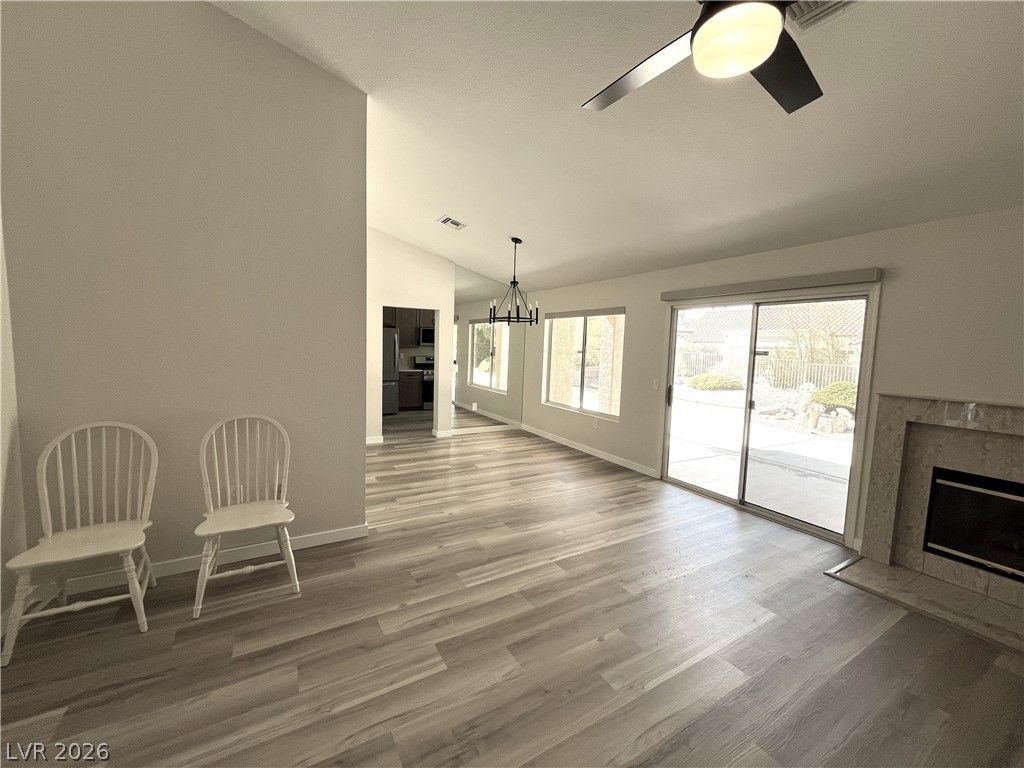 8912 Meadowood Drive — photo 4 of 43