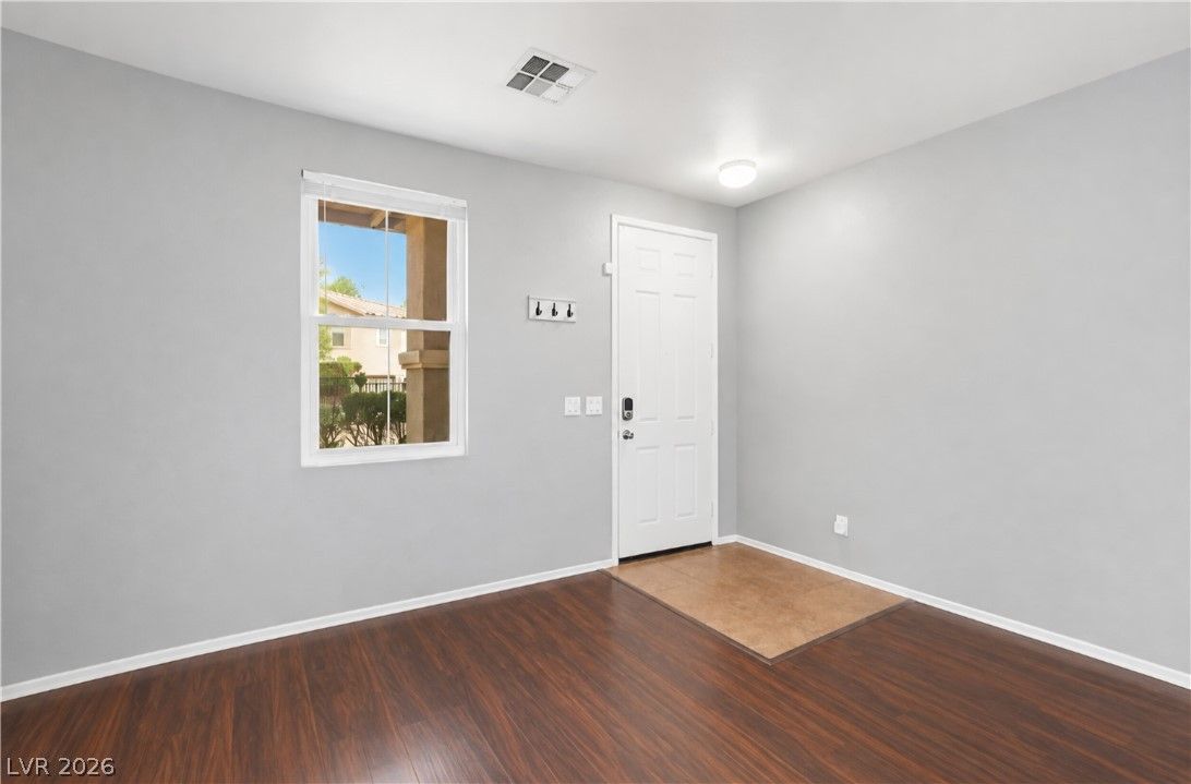 8254 Pearl Diver Court — photo 5