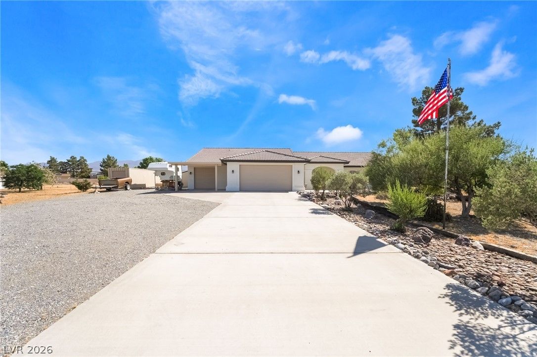 4210 England Drive — photo 2