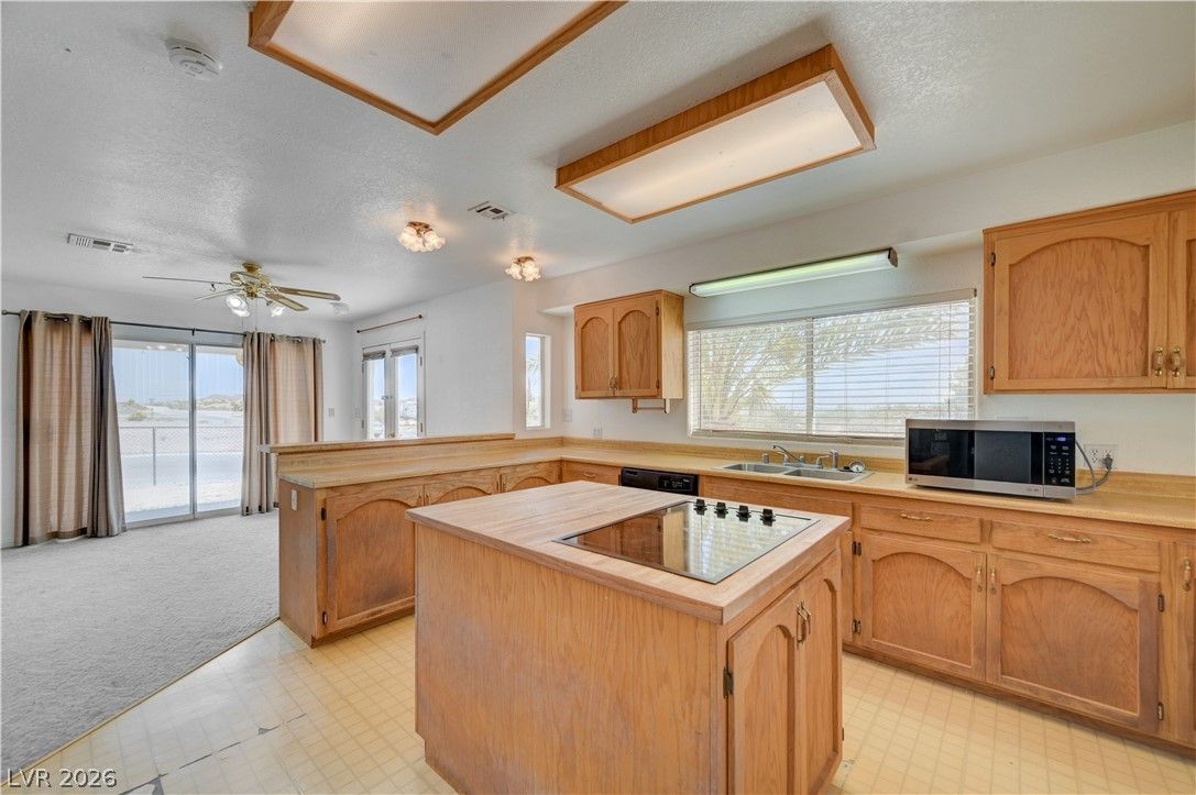 590 East Encinitas Street — photo 3