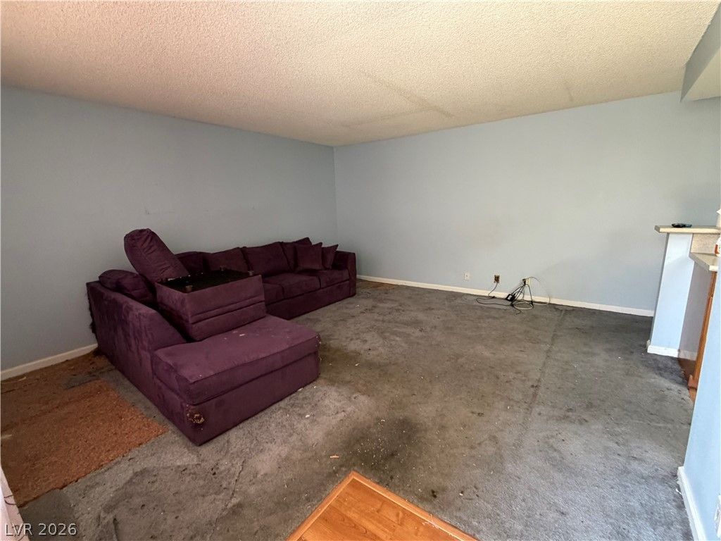 2080 Karen Avenue 23 — photo 3 of 12