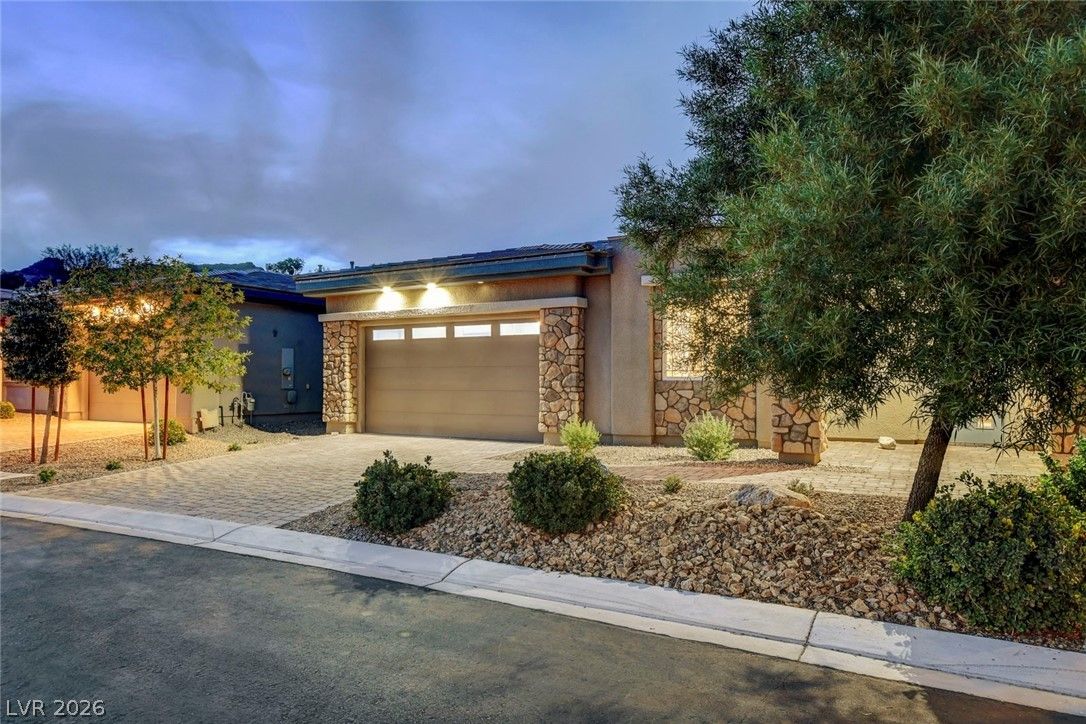 64 Reflection Cove Drive — photo 3