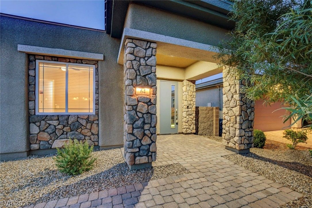 64 Reflection Cove Drive — photo 4