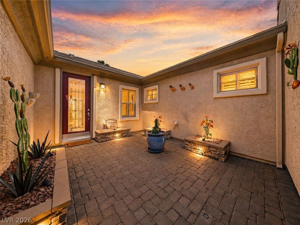 8133 Bay Dunes Street — photo 4
