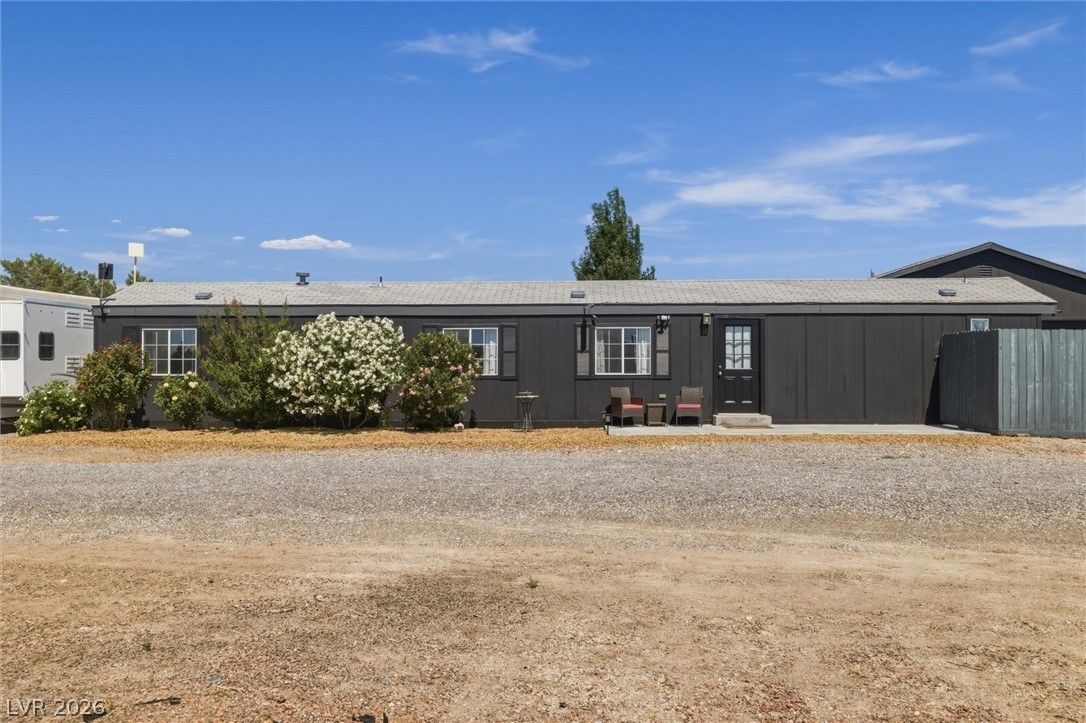 641 South Woodchips Road — photo 4