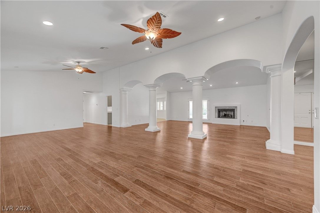 7441 Darby Avenue — photo 4