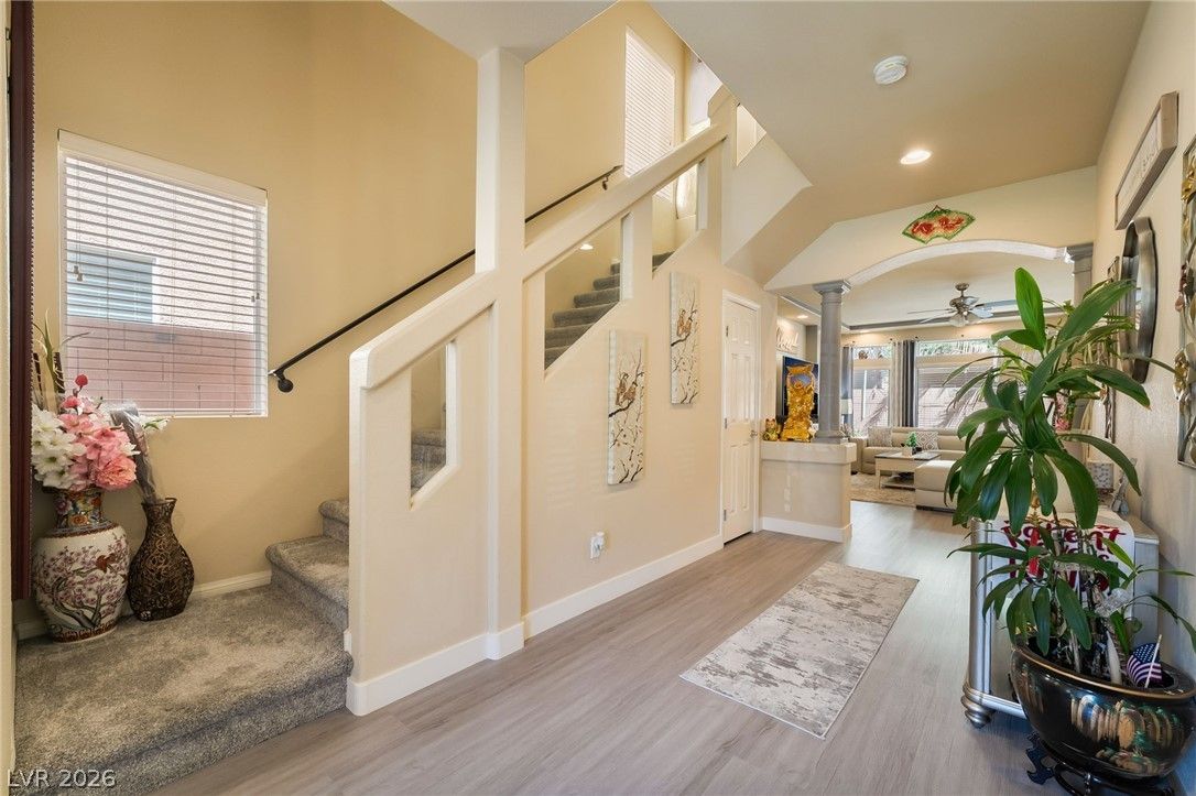 6028 Thistle Meadow Avenue — photo 4