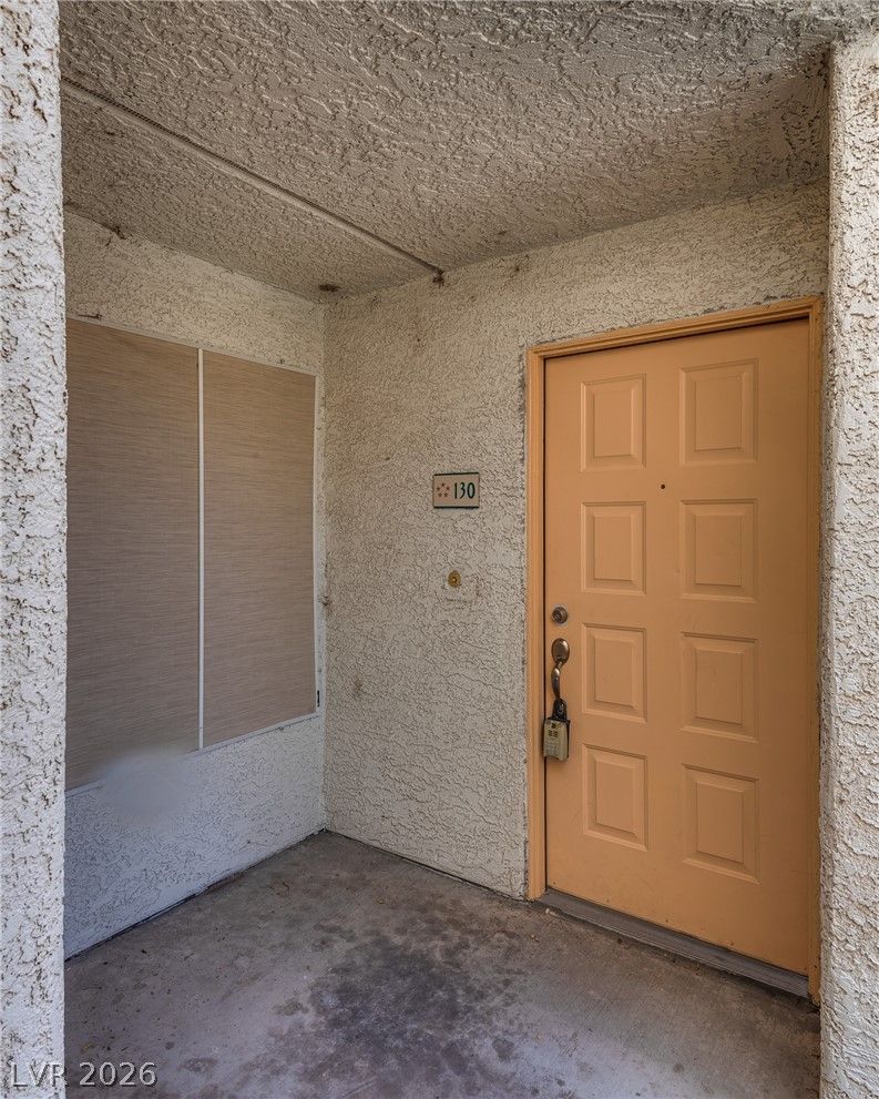 8452 Boseck Drive 130 — photo 3