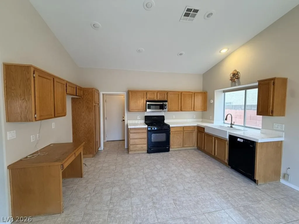 4102 Hemphill Street — photo 2