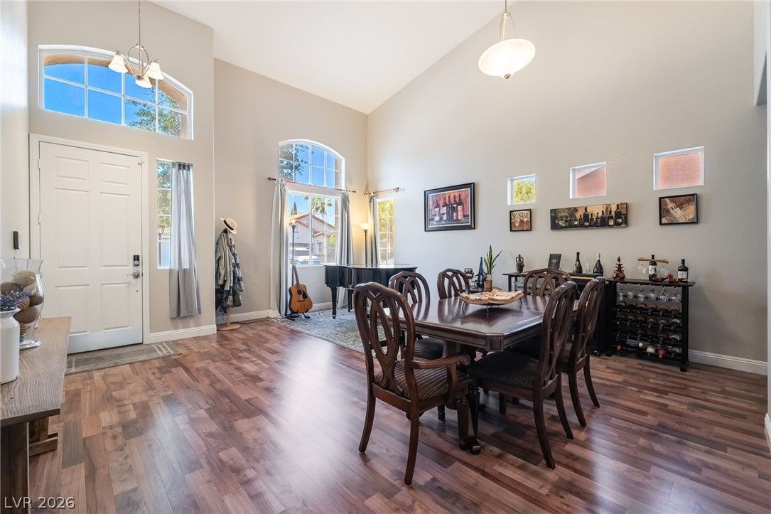 4916 Soaring Springs Avenue — photo 4