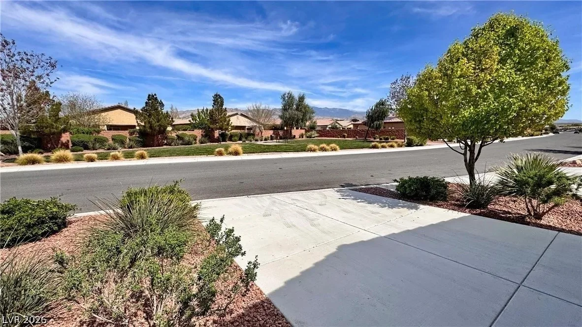 5245 East La Campana Drive — photo 2