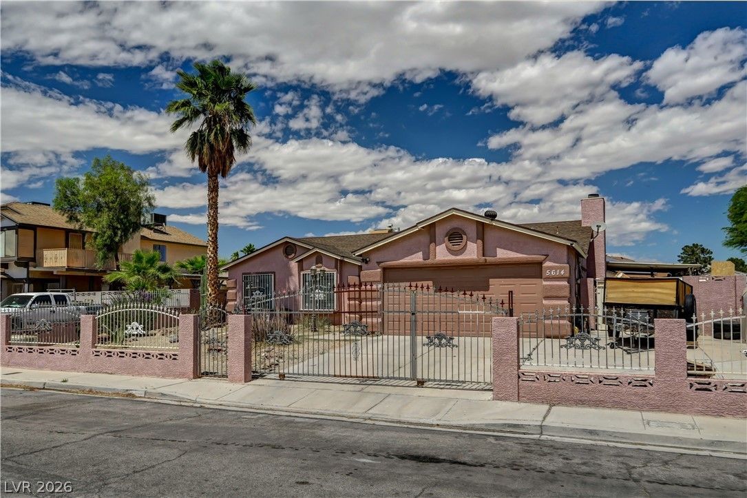 5614 Grossmont Avenue — photo 4