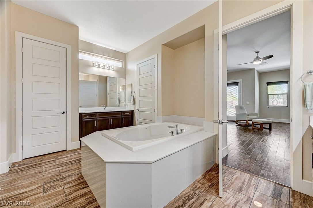 7998 West Ford Avenue — photo 4
