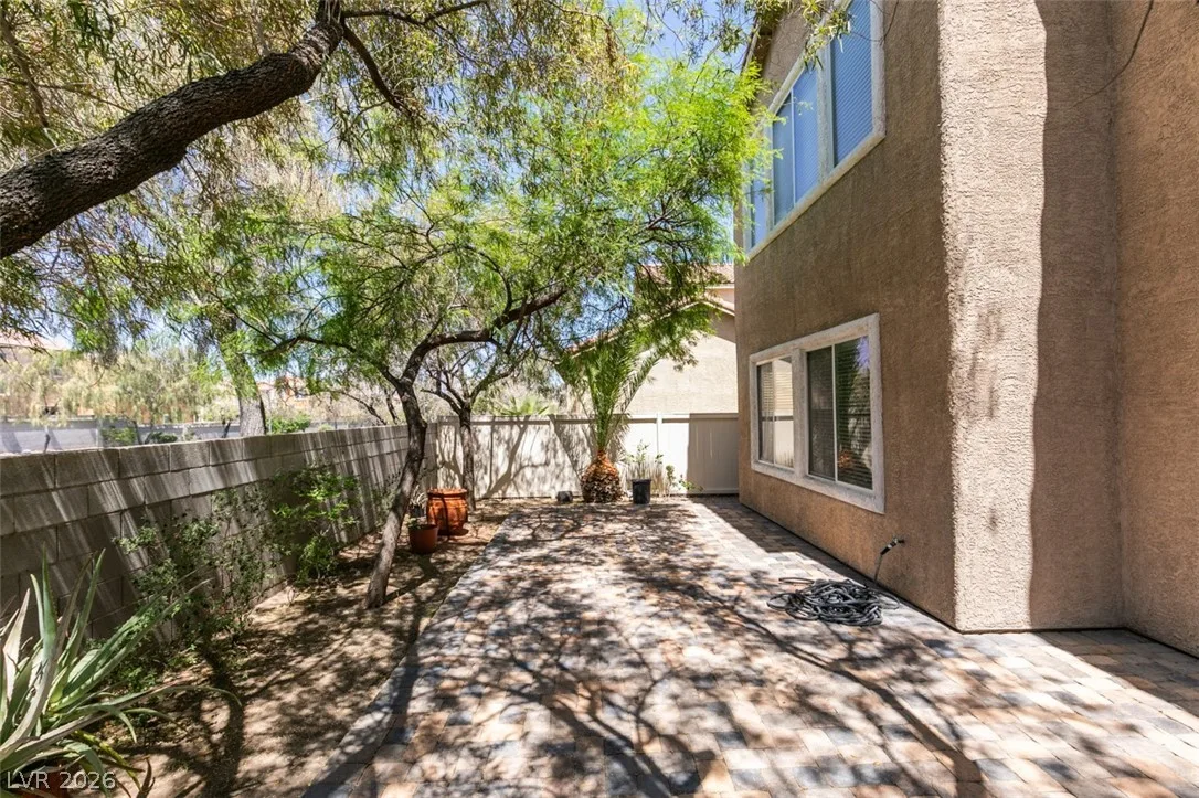 11041 Magenta Crest Court — photo 2