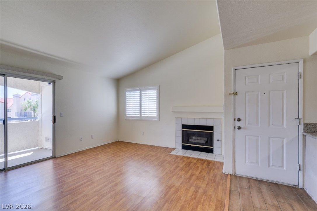 2725 South Nellis Boulevard 2088 — photo 2 of 26