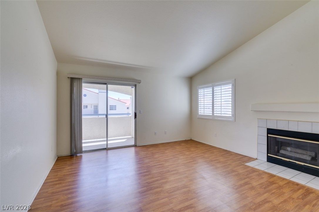 2725 South Nellis Boulevard 2088 — photo 3 of 26